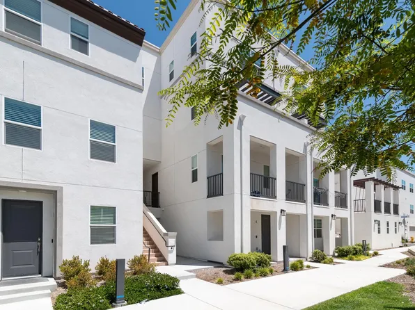 2015 Mindoro Ln, Chula Vista, CA