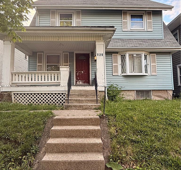 1st image of 129 Elmwood Ave E