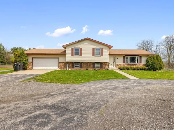 S74W25760 Hi Lo DRIVE, Waukesha, WI 53189