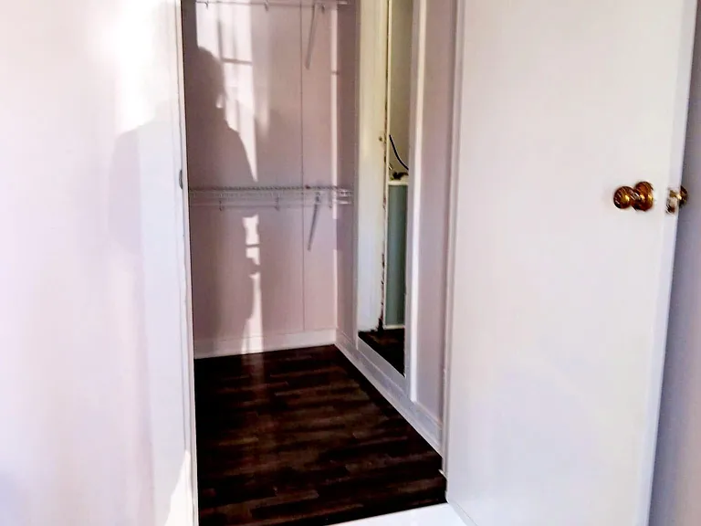 2402 Mars Hill St — Photo 7