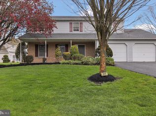 4001 Windcroft Ct, Reading, PA 19606