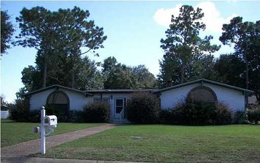 1st image of 4085 King Arthur Dr