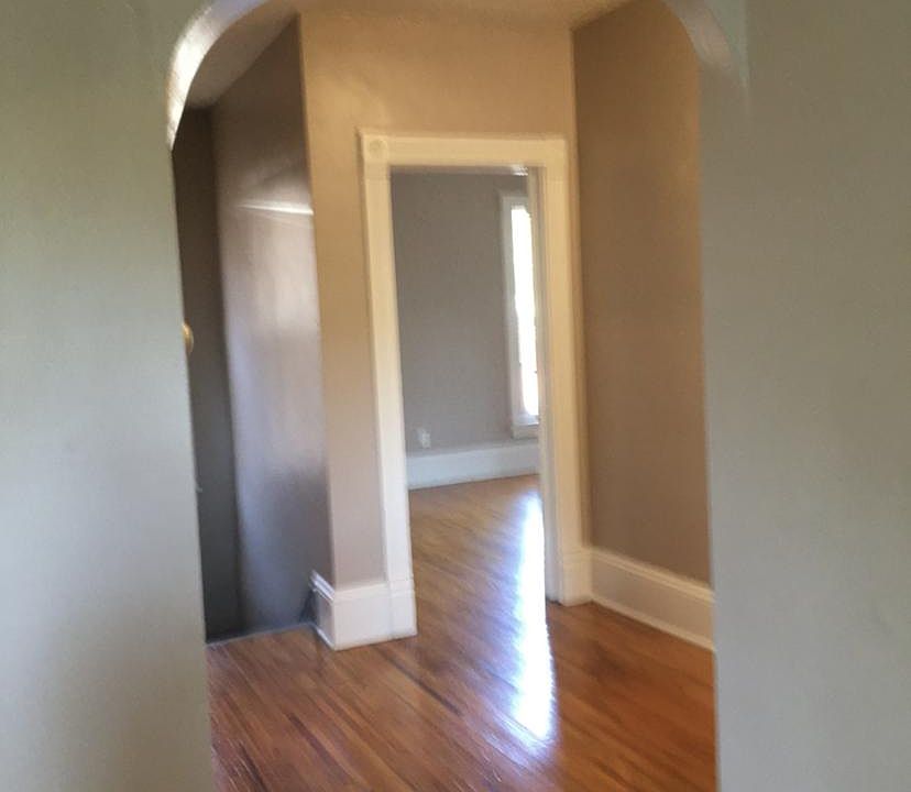 Upstairs Foyer