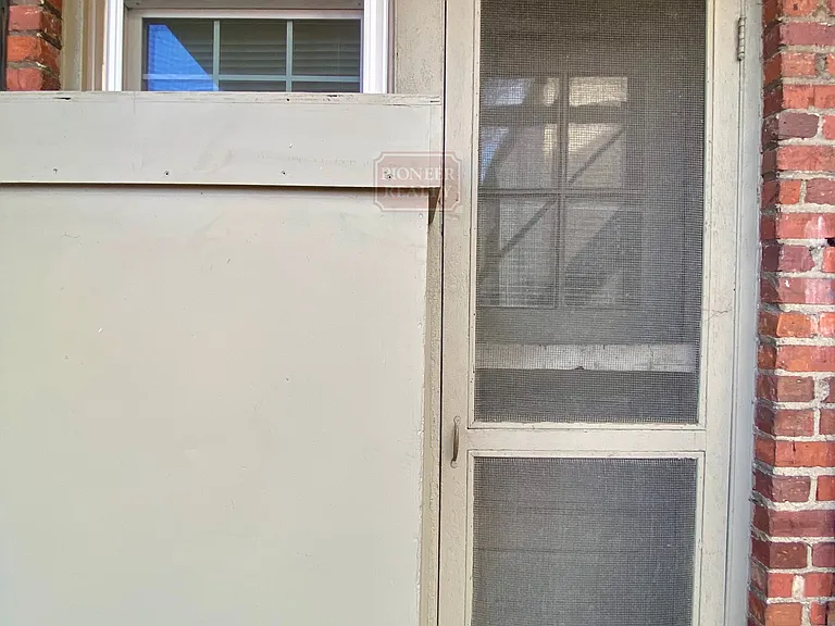 3110 Kensington Ave #8 — Photo 31