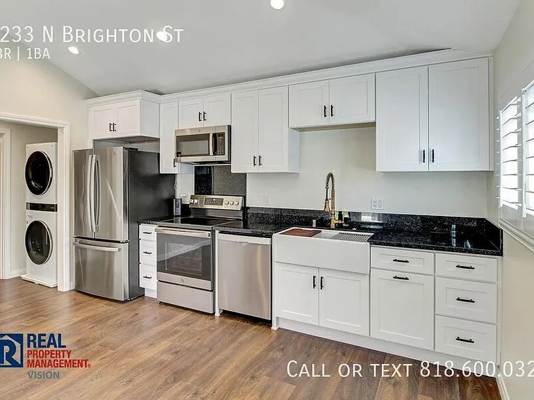 1233 N Brighton St — Photo 8