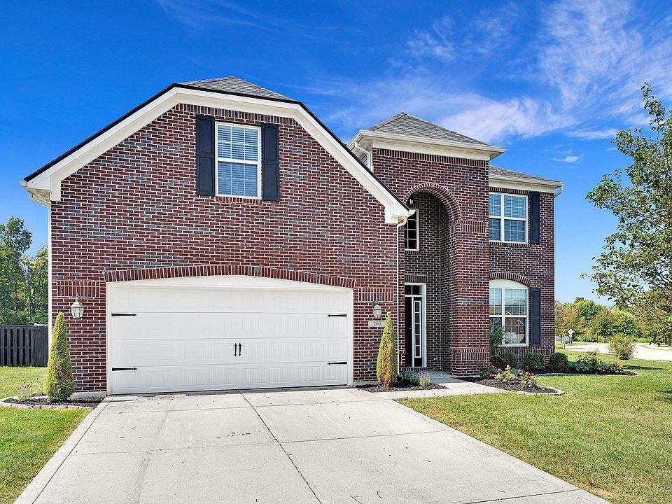 1st image of 200 S Rockwood Crescent Ct
