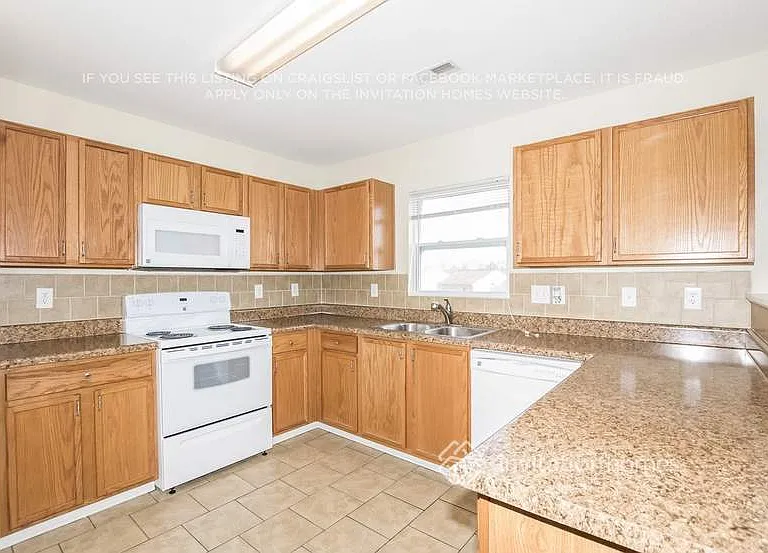 1536 April Knoll Ct — Photo 10