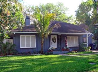 2916 W Knights Ave, Tampa, FL 33611