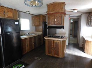 3221 W Raleigh Hl, Peoria, IL 61604