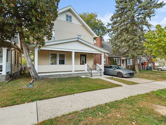 2nd image of 870 National Ave