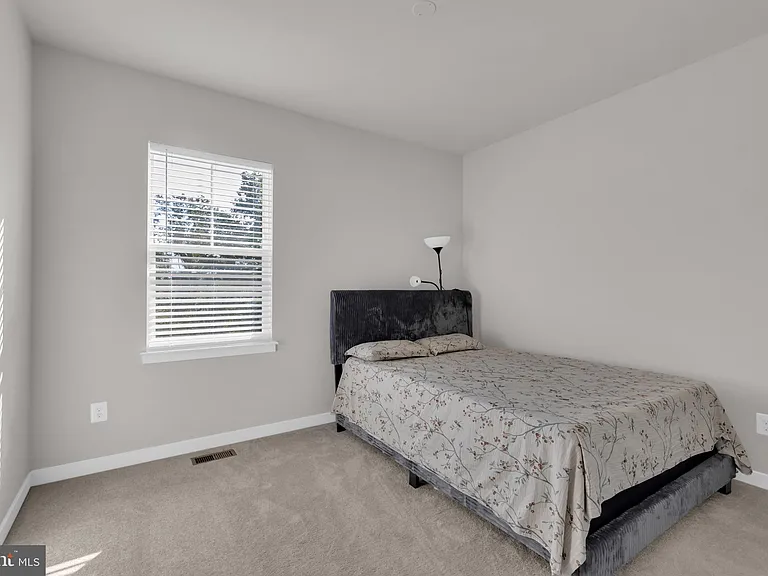 131 Thornton Way — Photo 27