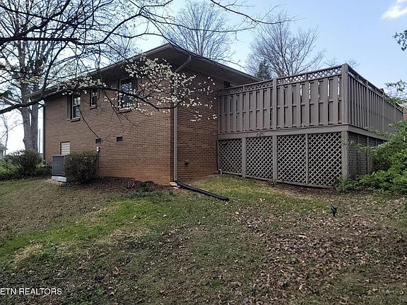 4th image of 422 Sherwood Dr