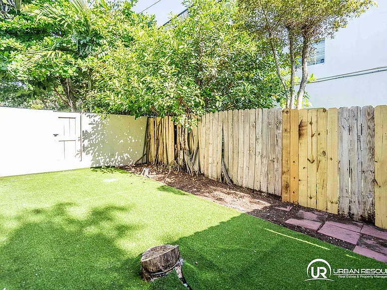3265 Virginia St #1 — Photo 19