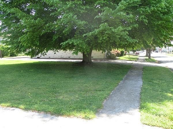 1st image of 224 N 3rd St