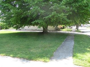 224 N 3rd St, Williamsburg, KY 40769