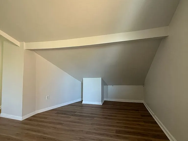 319 Rutherford Ave — Photo 25