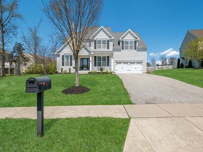 408 Red Barn Ln, Telford, PA, 18969