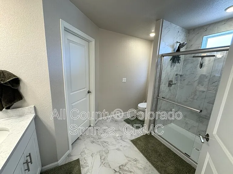 5635 Dakan Loop — Photo 13