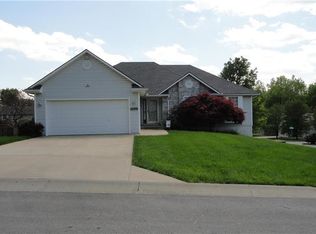 720 S Kisner Dr, Independence, MO 64056