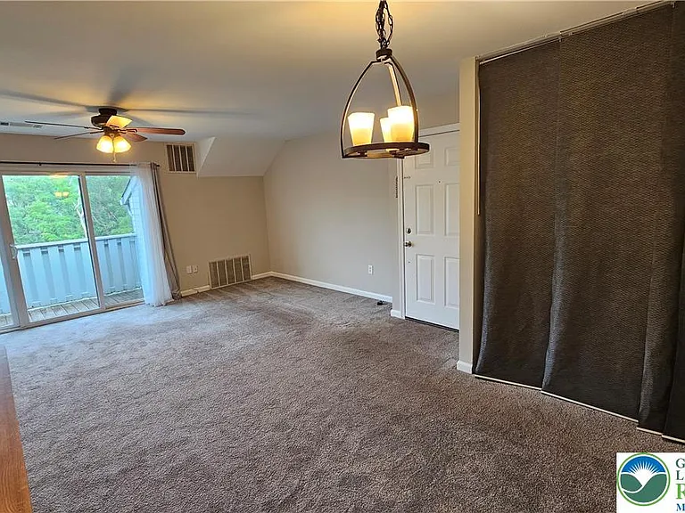 1016 Dogwood Ct — Photo 6