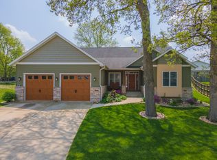 4 Brome Ct, Bloomington, IL 61705