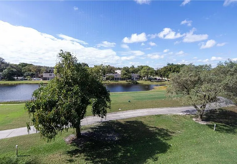 1811 Sabal Palm Dr #304 — Photo 7