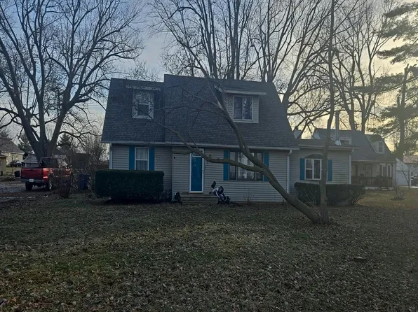2690 Sunny View Dr, Illiopolis, IL 62539