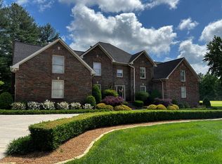 1401 Country Club Pl, Cookeville, TN 38501