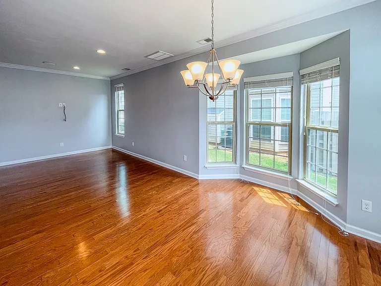428 Christiane Way — Photo 2