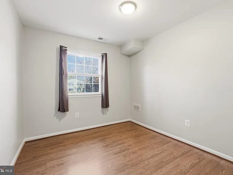 3343 Slade Run Dr — Photo 32