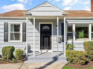 2643 31st Ave W, Seattle, WA 98199