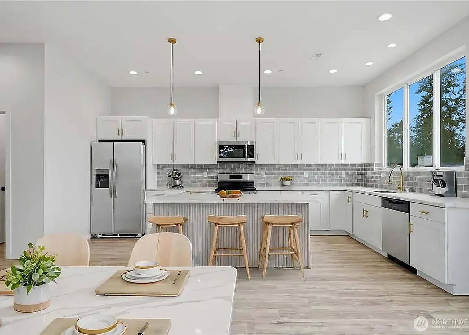 Beautiful 3 Bed, 3 Bath Home! — Photo 1