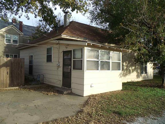 5th image of 116 E Birch Ave