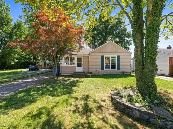 1008 E 332nd St, Eastlake, OH 44095