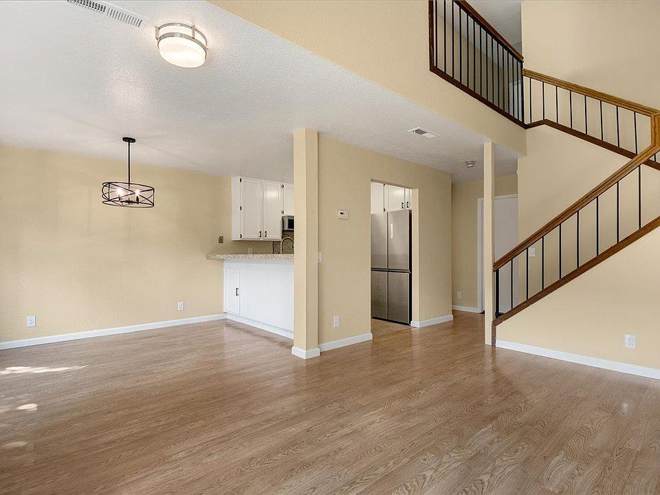 1st image of 1223 Daniels Avenue Ct