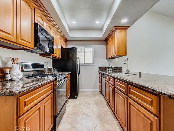 3rd image of 6275 Sapphire St