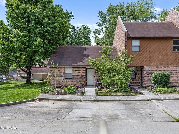 2nd image of 2909 La Villas Dr APT 401