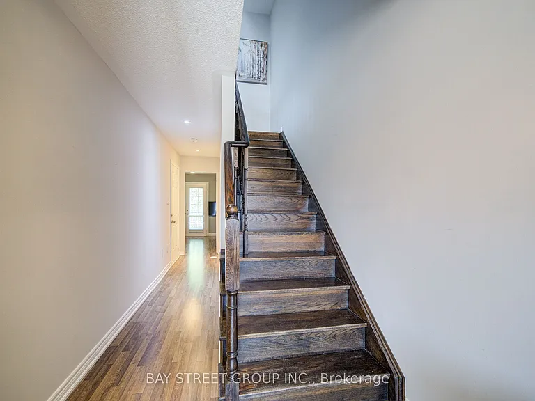 48 Roy Grove Way — Photo 30