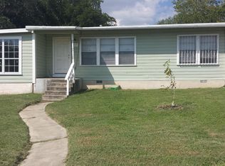 915 Glamis Ave, San Antonio, TX 78223