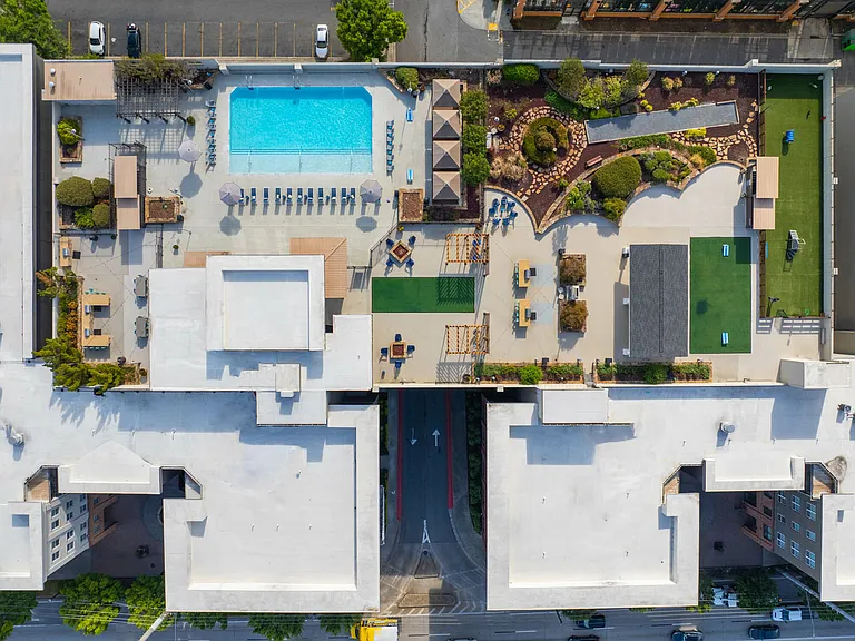 Peninsula at Buckhead