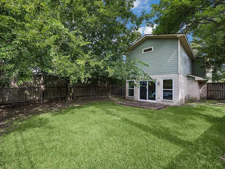 963 Althea Dr — Photo 19