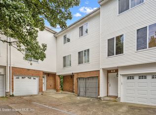 56 Emily Ln, Staten Island, NY 10312