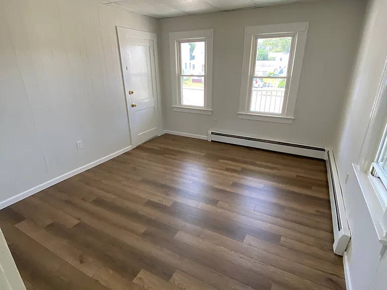 50 Forest St #4 — Photo 3