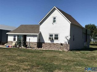 29371 442nd Ave, Irene, SD 57037