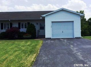 106 Hagan Cir, Oneida, NY 13421