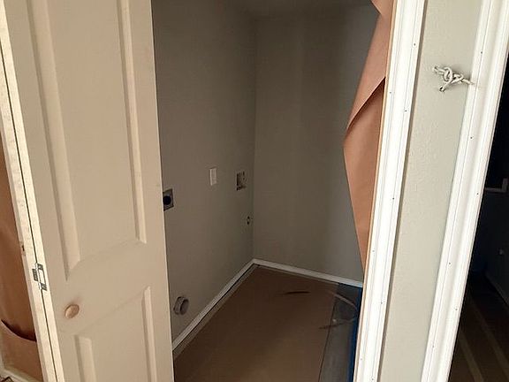 5th image of 1241 Hackberry Ave