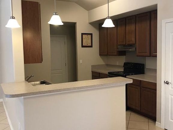 5th image of 2249 Concord Pl