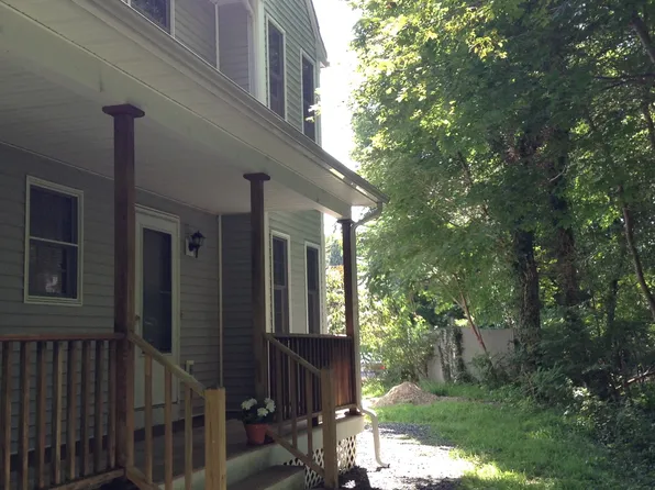 13 Alden St #A, Plymouth, MA 02360