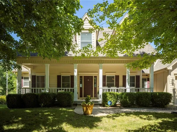 5500 NE Maybrook Rd, Lees Summit, MO 64064