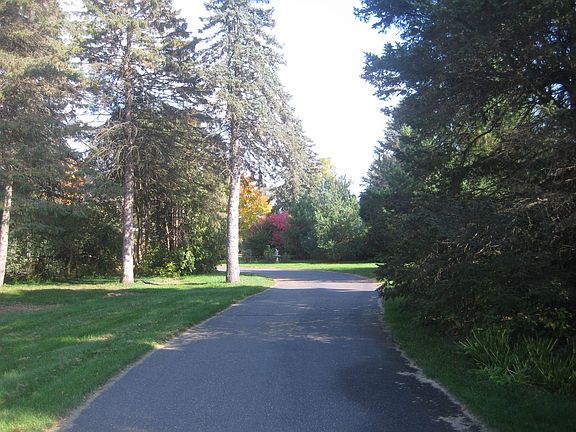 2nd image of 105 Lakeland Shores Rd